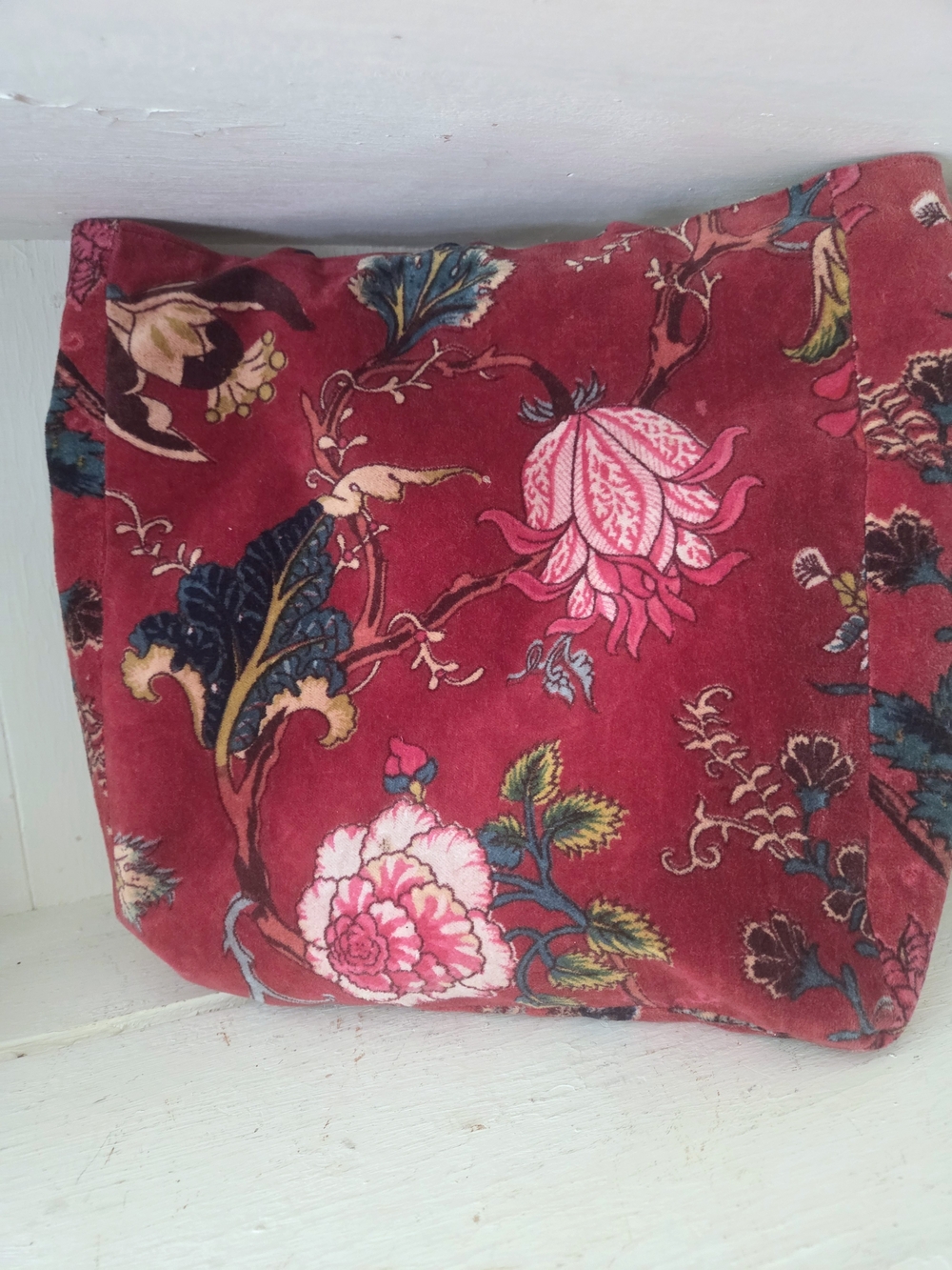 Red Floral Velvet Tote Bag - Picture 4 of 13